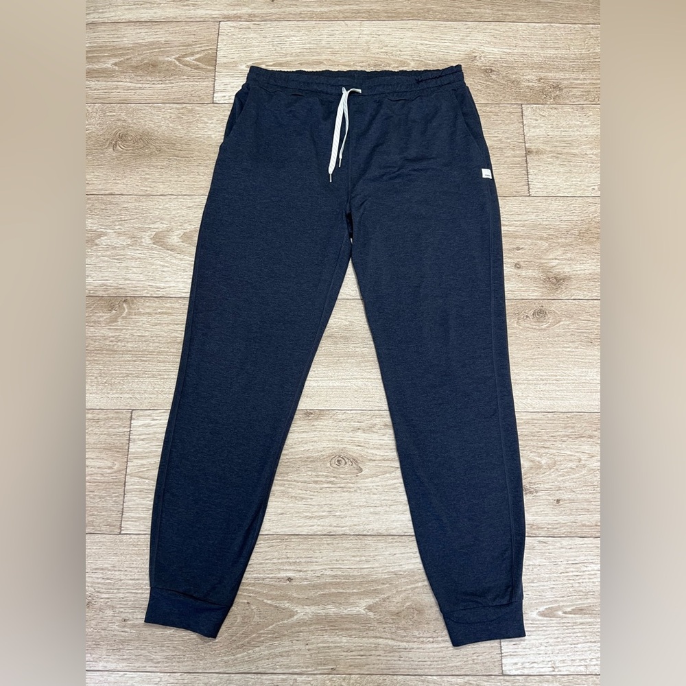 Vuori Women's Performance Jogger Charcoal Heather, Size Large VW303